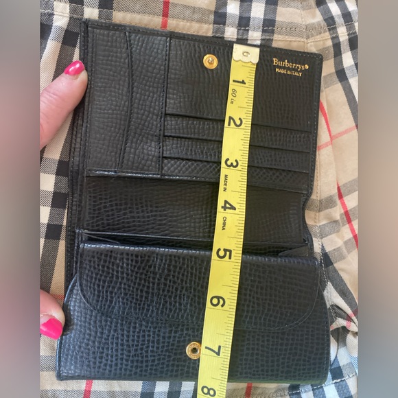 NEW🔥BURBERRY Vintage NOVA CHECK/LOGO Full Grain Leather🔥Bifold🖤w/Slots & coin - Picture 3 of 15